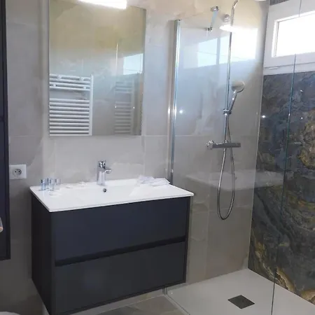Juan Les Pins Vitoria Grand 2p Calme Parking Apartment *